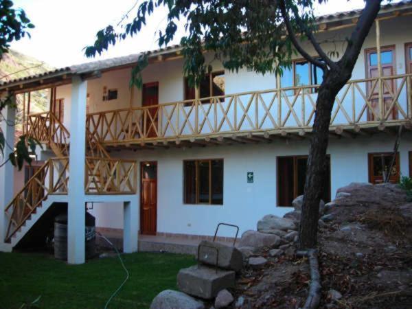 Hostal Miramonti Урубамба Екстериор снимка