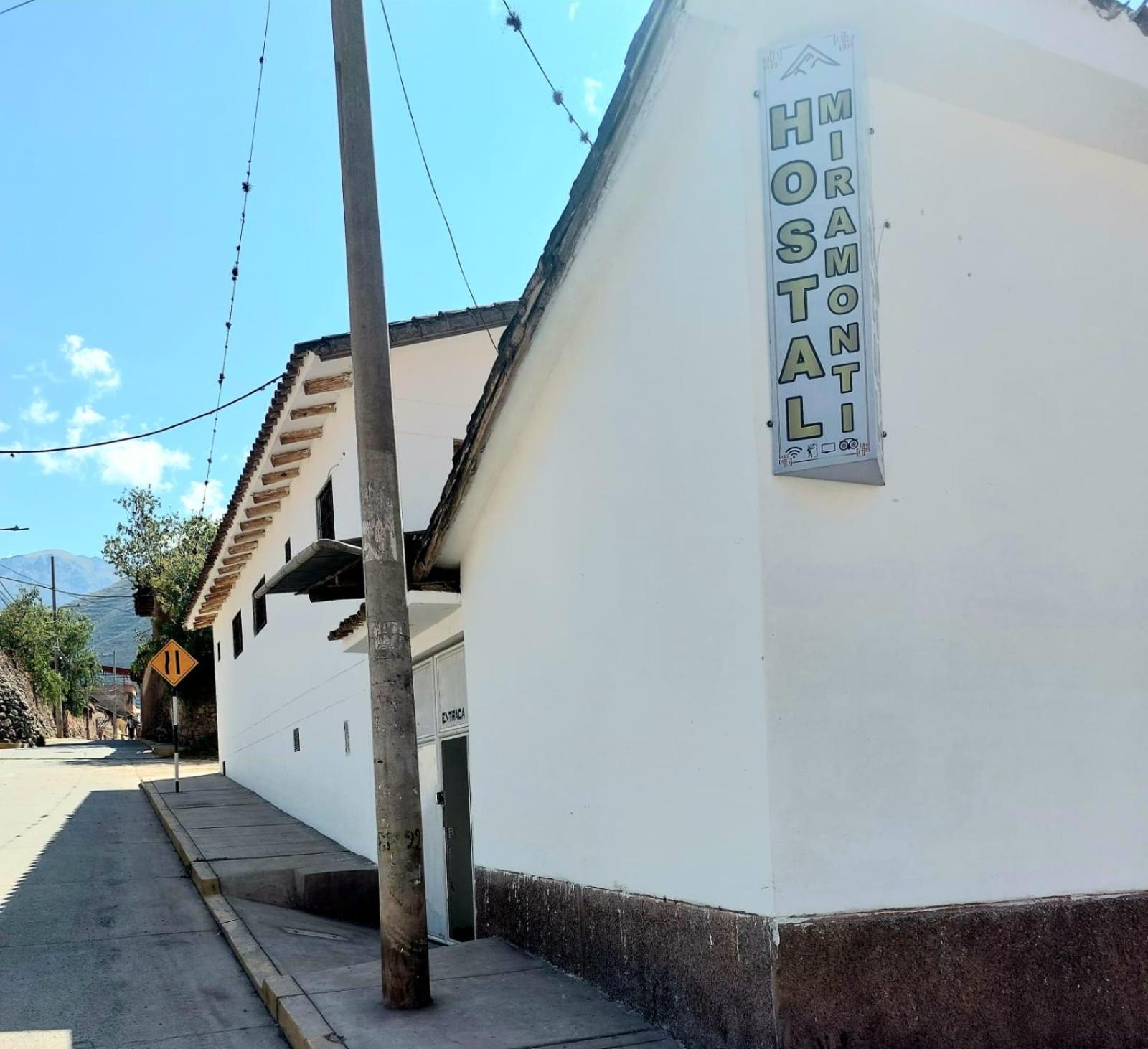 Hostal Miramonti Урубамба Екстериор снимка
