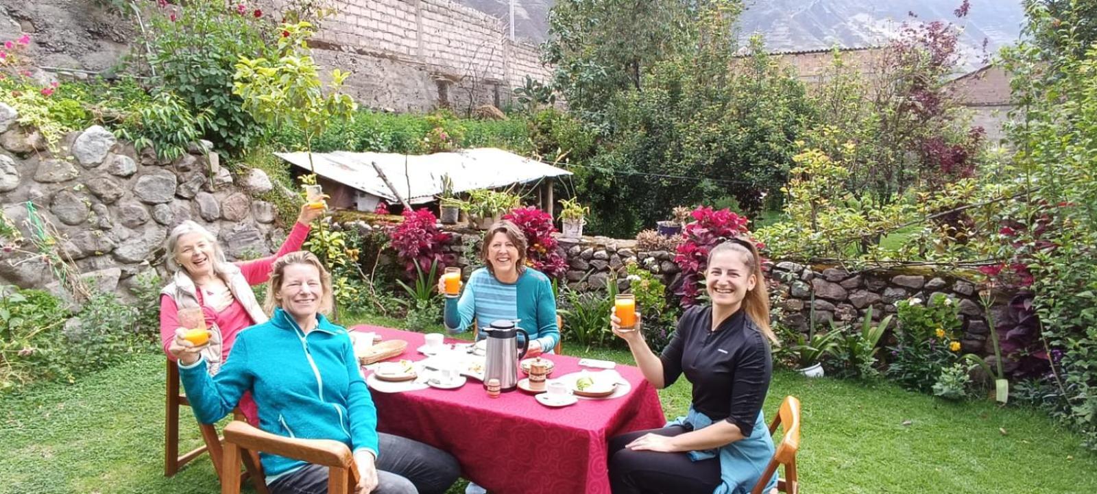 Hostal Miramonti Урубамба Екстериор снимка